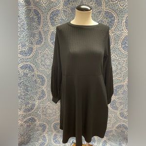 Long sleeve black rib dress w/pockets